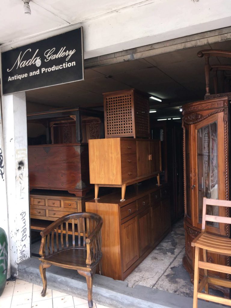 家具屋(インドネシア)