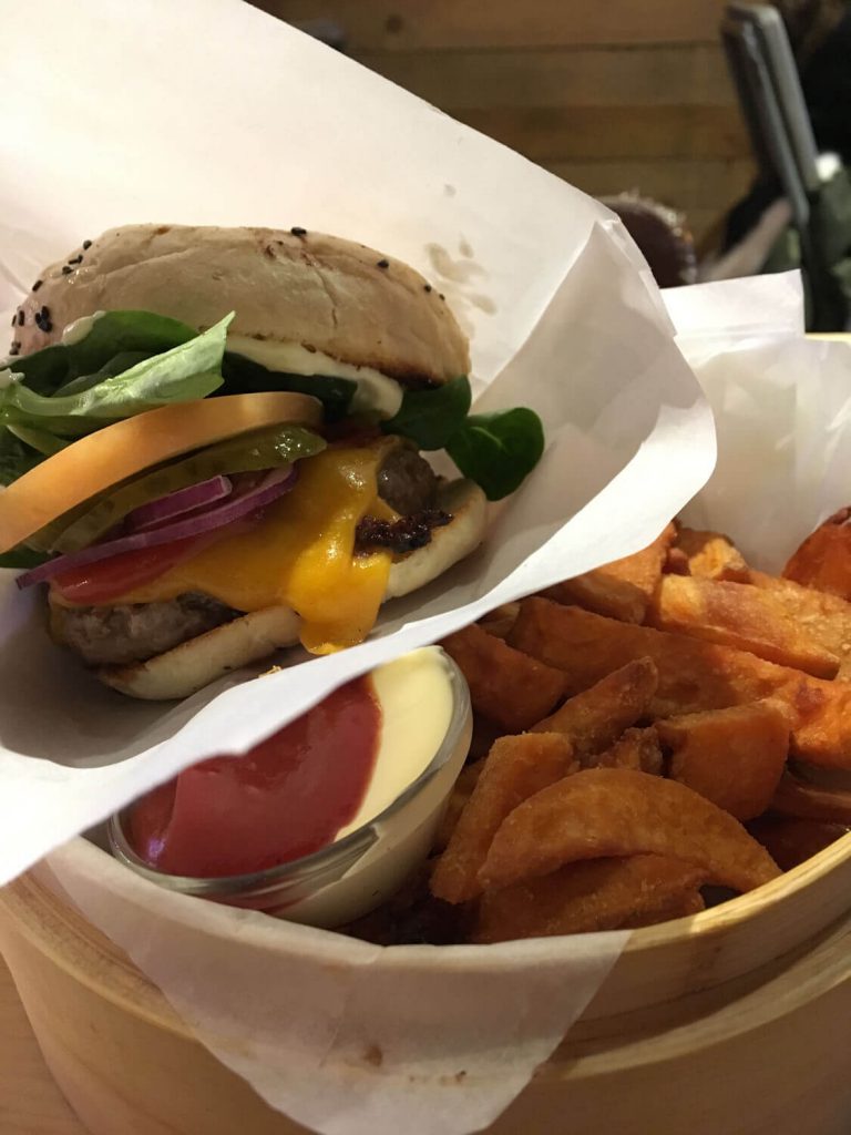 Shiso Burger シソが入ったハンバーガー