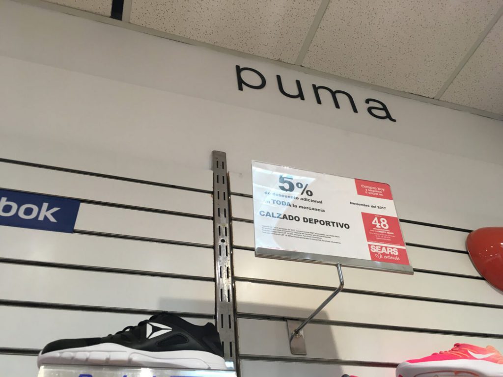 メキシコの百貨店 48回払いポップ