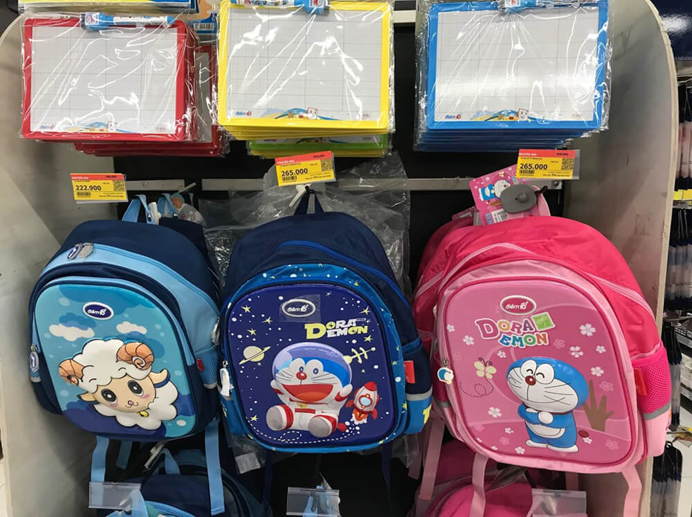 ベトナム ドラえもん商品