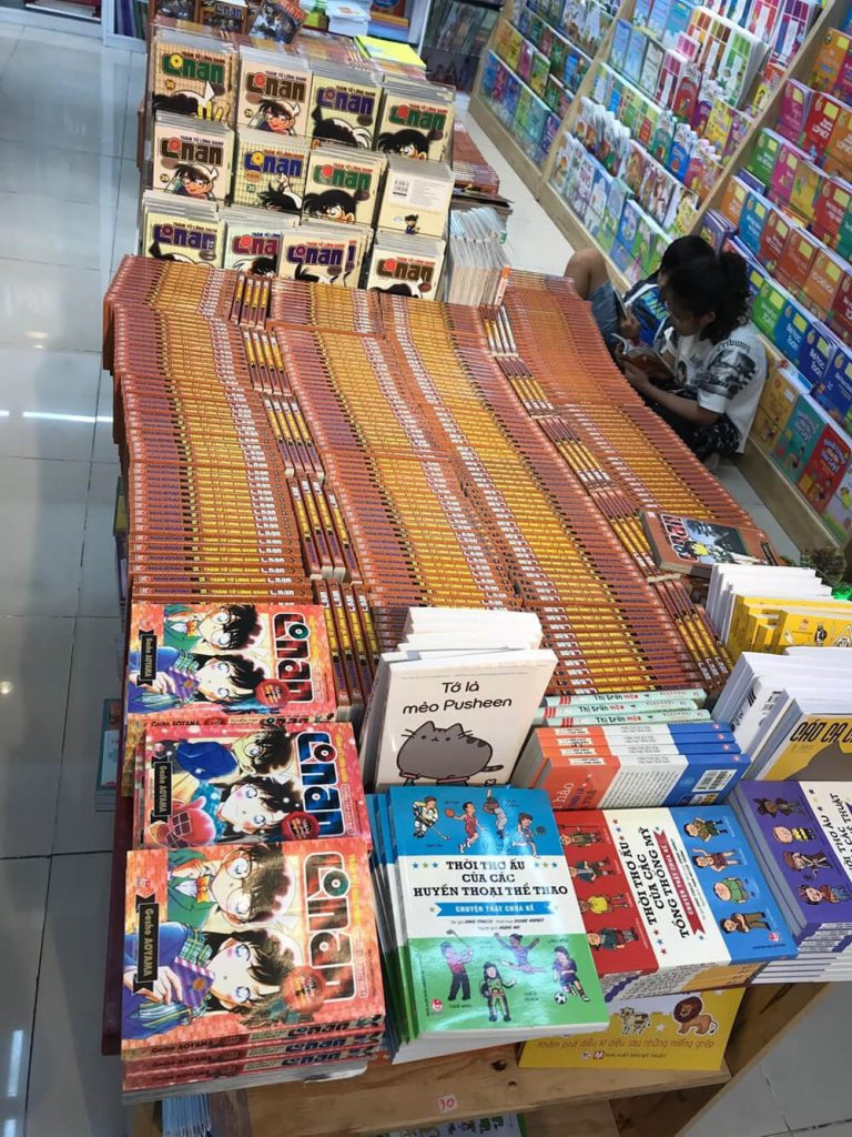 ベトナムの本屋 風景 名探偵コナン
